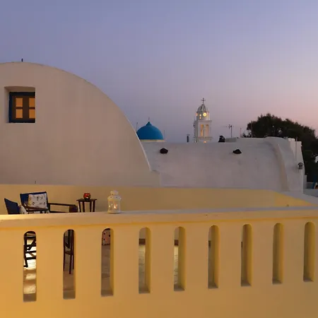 Blue And White Aura Santorini Traditional House *